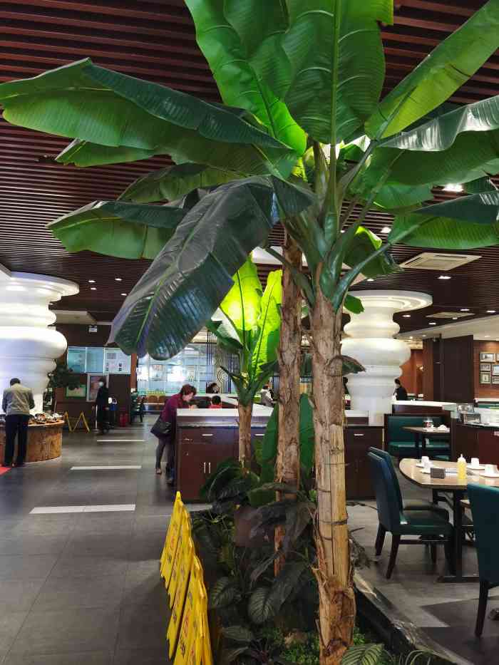 富丽园自助烤肉城(沧州店)-"打卡富丽园自助烤肉!去的时候人挺多的.