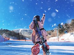 -亚布力新体委滑雪场