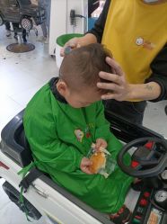 -爆米花儿童美发乐园(布吉华润万象汇店)