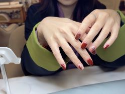 -UGIRL有个美甲