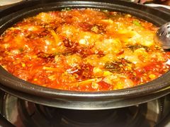木姜子油锅底-小饕荟雅安贡椒鱼鲜馆(广福桥店)