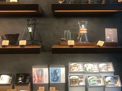 -星巴克(西藏路店)