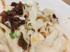 素椒杂酱刀削面-韩包子(建设路店)