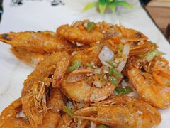 -靠山屯东北铁锅炖(东北菜，古美西路店)
