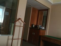 -上海尊茂酒店
