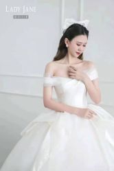 -Lady  Jane高端婚纱礼服馆