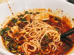 -李与白包子铺(桐梓林店)