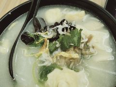 -小杨生煎(金山百联购物中心3楼店)