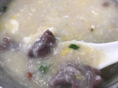 窝蛋牛肉粥-南记食粥坊·宵夜大排档(岭南分店)