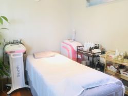 -菲秀家科技美颜SPA生活馆