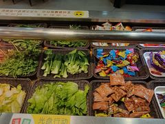 -尚品海鲜肥牛自助火锅(湖明店)