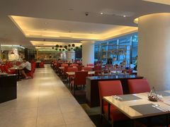 -亮马河饭店翠雅咖啡厅