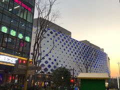 -杭州滨江宝龙城