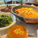 人间美味在雨石里