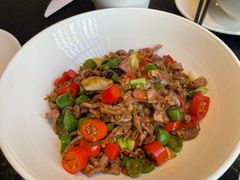 -鱼鲜饭香·招牌汽锅剁椒鱼头王