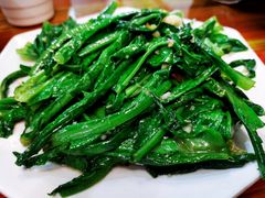 -亚黑亚炕锅农家美食(清水河店)