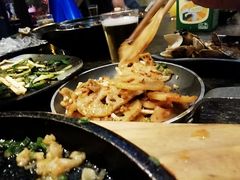 -何师烧烤·香辣蟹·川菜·30年老品牌(太古里旗舰店)