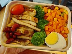 -丽莎沙拉轻食餐厅(国贸店)