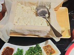 -东口码头·烧鸽子·鱼头泡饼·地方菜(金鹰悦城店)