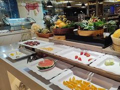 -腾阁自助餐厅(朝林广场店)