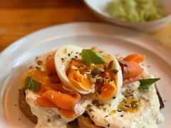 三文鱼牛油吐司-Egg•Allday Brunch(襄阳北路店)