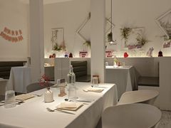 -春树下·树屋花房西餐厅(罍街AS1980店)