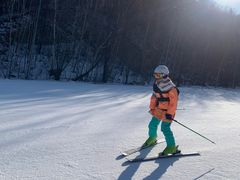 -亚布力新体委滑雪场