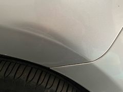 -鲨鱼皮汽车凹陷玻璃修复(静安店)