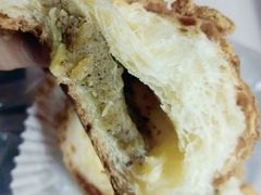 酥酥菠萝可颂-TOUCH泰奇(奉贤宝龙城市广场店)