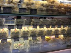 -白玉兰食品甜凤店(合生汇店)