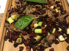 罗勒豉椒炒薄切牛肉-小大董·烤鸭(凤凰汇店)