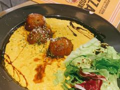 鸡肉丸咖喱炖饭-机器人火炉披萨