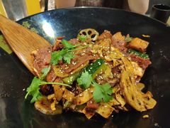 -拿渡麻辣香锅(银泰创意城店)