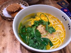 老鸡汤笋衣面-和府捞面(东直门银座店)