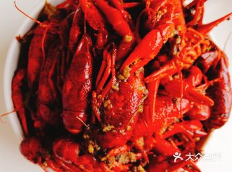 欲罢不能的蒜香味麻辣小龙虾