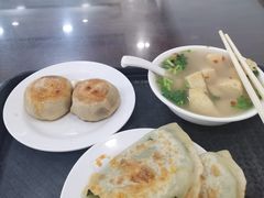 -聚德华天护国寺小吃(甜水园店)