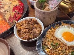 -萍姐火锅·公路夜市(武汉首店)