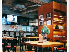 大堂-JINNS锦时 steak&pizza(浸信会礼拜堂旧址店)