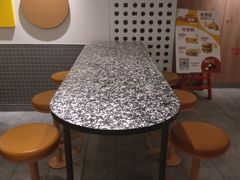 用餐区-麦当劳(百联西郊购物中心店)