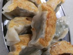 鲜肉韭菜煎饺-芬芳甜品(同福路店)
