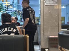 -香港新发烧腊茶餐厅(书城店)
