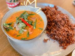 泰式红咖喱牛肉饭-wagas(暖山店)