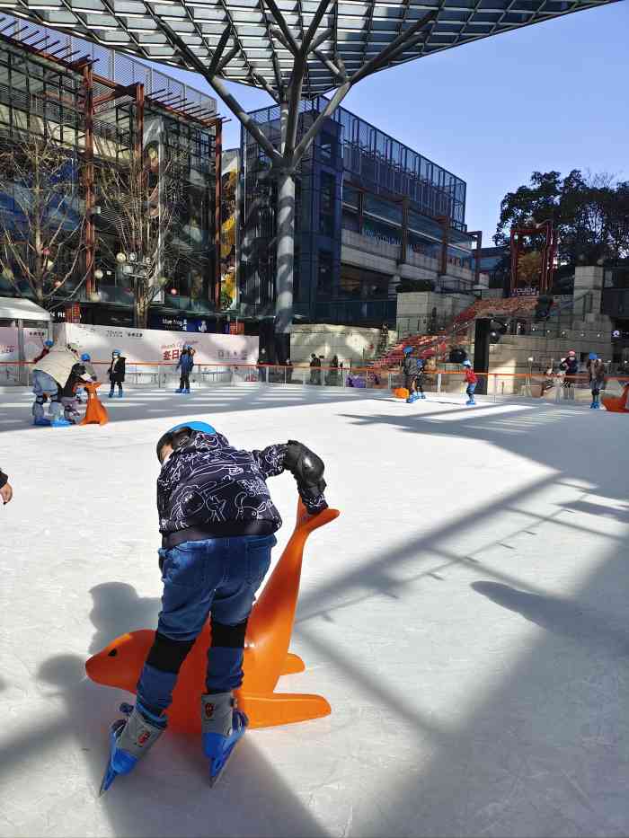 正大乐城(徐汇店)-"还可以~晚饭吃了费尼餐厅,然后逛了逛,店.