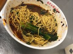 -黎氏老太婆小面馆(临华大厦店)