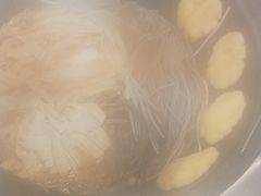 -炖四方东北铁锅炖·烧烤小龙虾(中豪国际店)