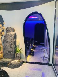 -TOP HAIR SALON