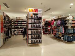 -优衣库(重庆星光时代广场店)