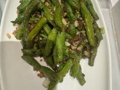 -渝信川菜 · 川味家常菜(财富购物中心店)