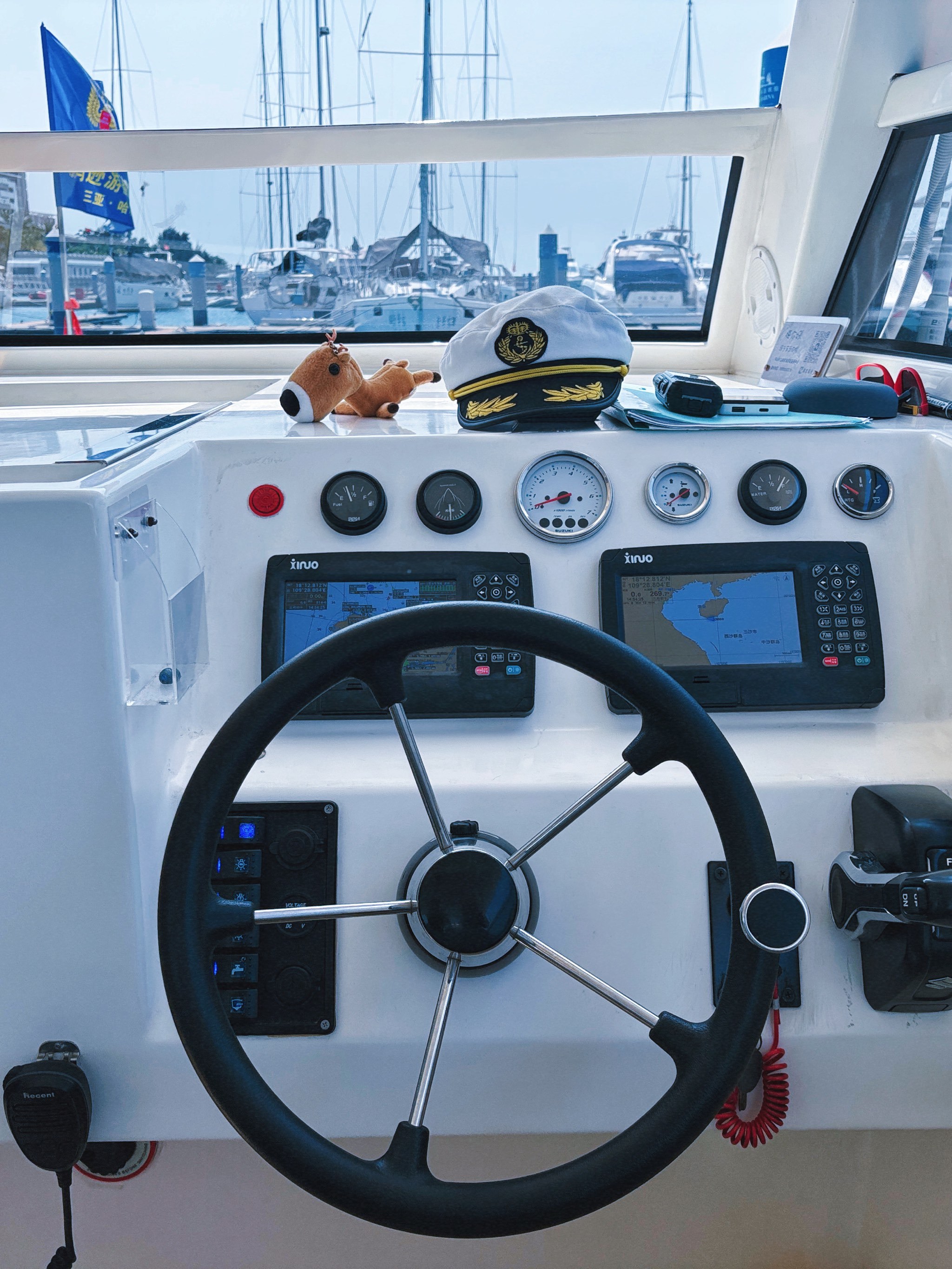 半山半岛帆船港豪华游艇