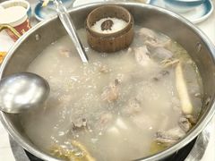 -朴小妹人参鸡汤火锅(长白山万达店)